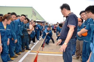 2003网站太阳集团医药下属浙江2003网站太阳集团药业组织第十六届青年团队拔河角逐